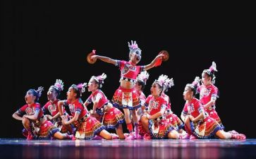 大班表演类教案8篇