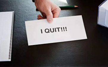出纳的辞职报告优秀5篇