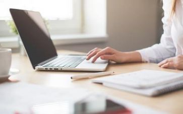 公司客服年终个人总结8篇