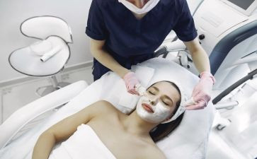前台美容总结工作总结6篇