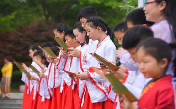 学校诵经典活动总结6篇