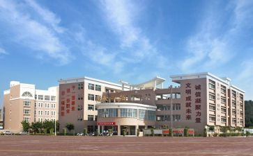 职校本学期总结8篇