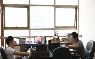 坐班主任工作总结模板7篇